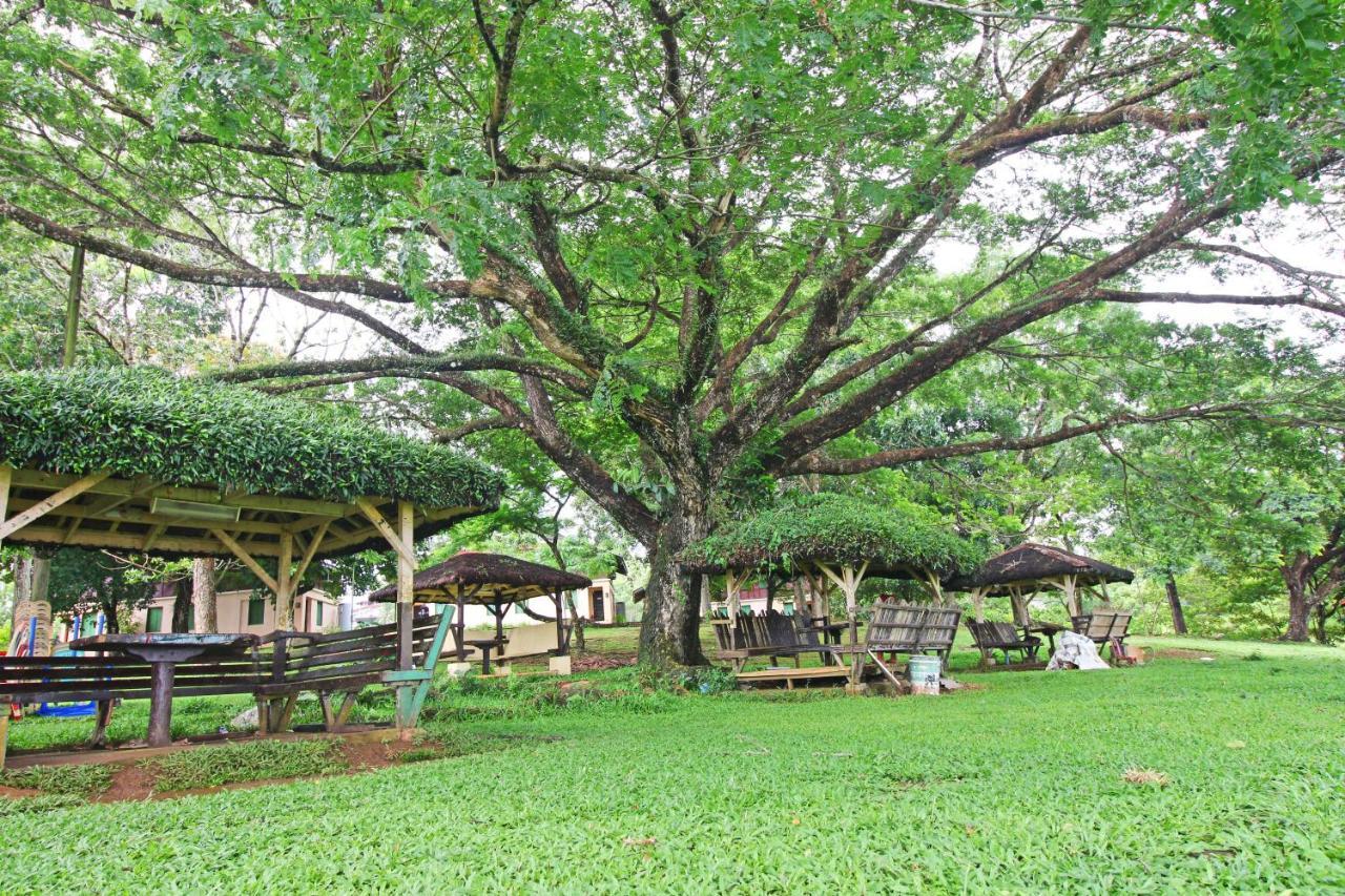 Caliraya Resort Club Lumban Exterior photo